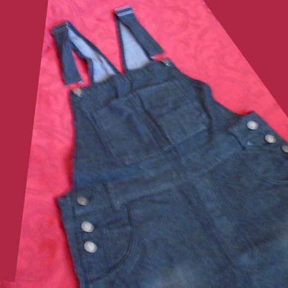 Women's Casual Black Denim Bib Overalls Shorts Adjustable Straps Cuffed Hem Med. - Picture 3 of 5